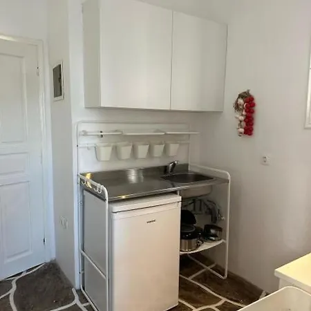 Islanderhouse77 דירה נאוסה
